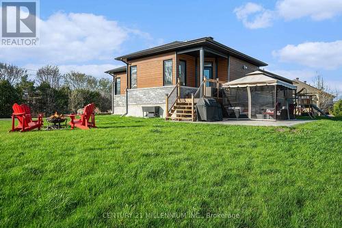 6470 Apple Orchard Road, Ottawa, ON - Outdoor