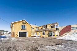 25 Boul. Laurier  Mcmasterville, QC J3G 1P7