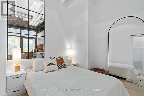 Primary Bedroom - 207 - 150 Logan Avenue, Toronto, ON - Indoor Photo Showing Bedroom