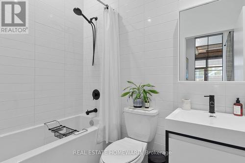 Full Bathroom En-Suite - 207 - 150 Logan Avenue, Toronto, ON - Indoor Photo Showing Bathroom