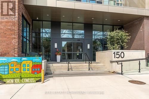 207 - 150 Logan Avenue, Toronto, ON - Outdoor