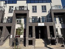 205 - 3 BANCROFT LANE  Richmond Hill, ON L4E 1M1