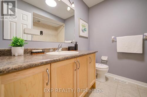 21 Westcliffe Crescent, Richmond Hill, ON - Indoor Photo Showing Bathroom