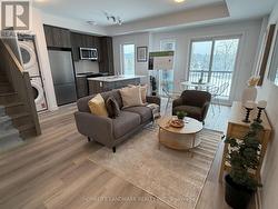 209 - 3 BANCROFT LANE  Richmond Hill, ON L4E 1M1