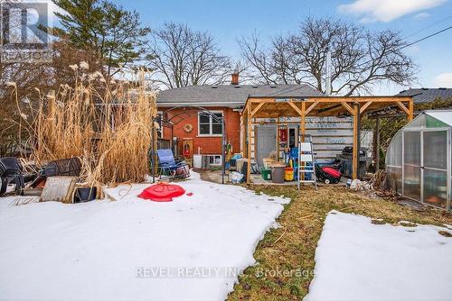 399 Pepper Drive, Burlington, ON - Outdoor