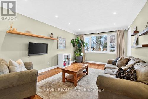 399 Pepper Drive, Burlington, ON - Indoor Photo Showing Living Room With Fireplace