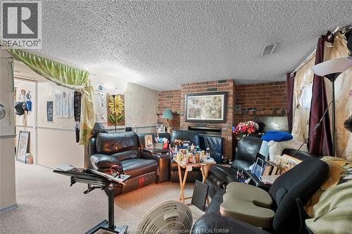 9606 Avery Lane, Windsor, ON - Indoor