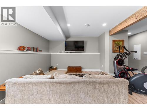 617 2Nd Avenue, Keremeos, BC - Indoor Photo Showing Other Room