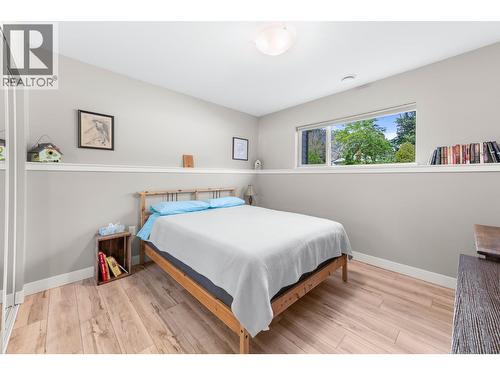 617 2Nd Avenue, Keremeos, BC - Indoor Photo Showing Bedroom