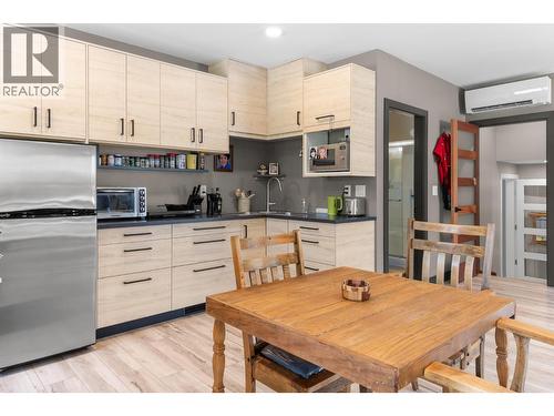 617 2Nd Avenue, Keremeos, BC - Indoor