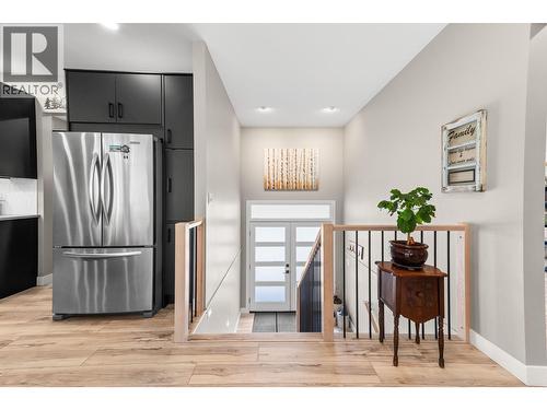 617 2Nd Avenue, Keremeos, BC - Indoor
