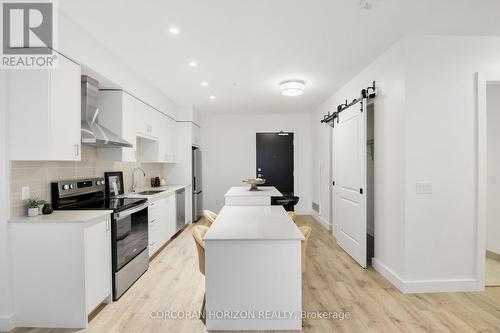 1905 - 50 Grand Avenue S, Cambridge, ON - Indoor Photo Showing Kitchen
