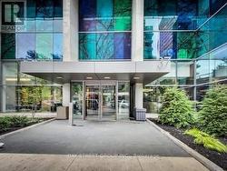 506 - 38 GRENVILLE STREET  Toronto, ON M4Y 1A5