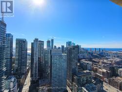 4208 - 108 PETER STREET  Toronto, ON M5V 0W2