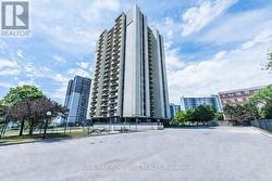 1004 - 1455 LAWRENCE AVENUE W  Toronto, ON M6L 1B1