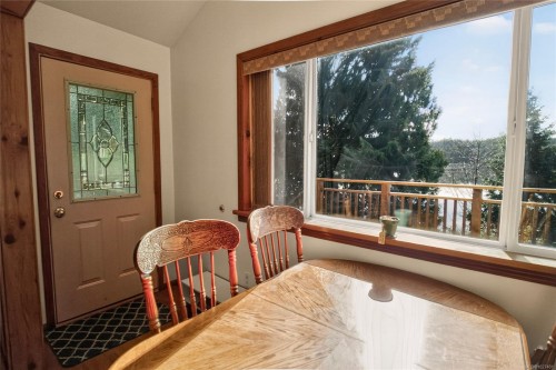 212 Albion Cres, Ucluelet, BC 