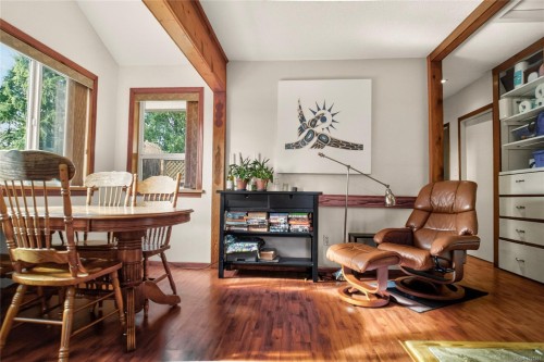 212 Albion Cres, Ucluelet, BC 