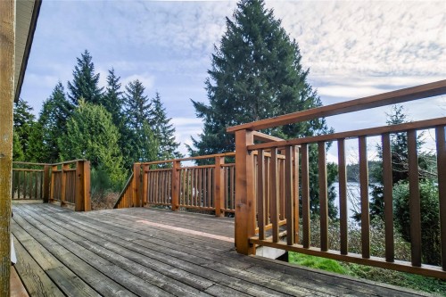 212 Albion Cres, Ucluelet, BC 