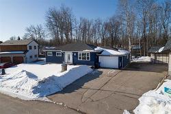 30 Devonshire AVE  Pinawa, MB R0E 1L0