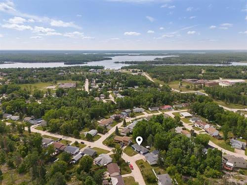 30 Devonshire Ave, Pinawa, MB 