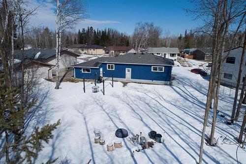 30 Devonshire Ave, Pinawa, MB 