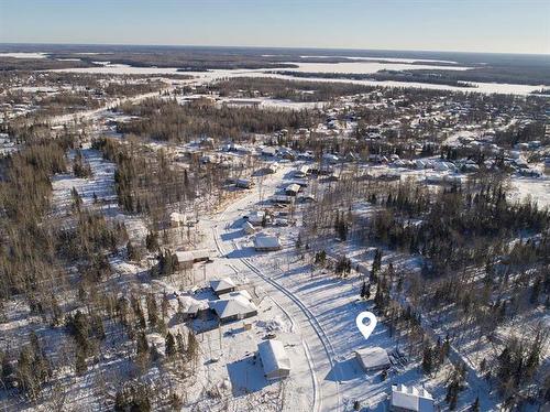 24 Amherst Dr, Pinawa, MB 