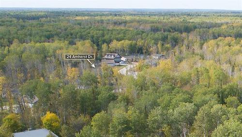 24 Amherst Dr, Pinawa, MB 