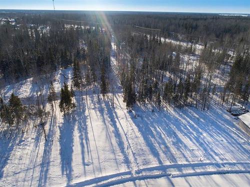 24 Amherst Dr, Pinawa, MB 