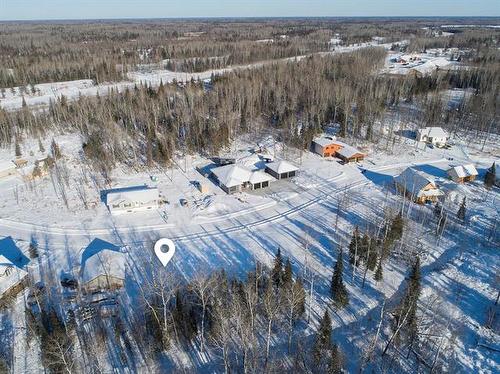 24 Amherst Dr, Pinawa, MB 