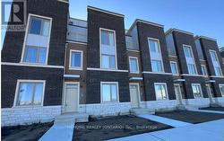 TH 364 - 90 HONEYCRISP CRESCENT  Vaughan, ON L4K 0N7