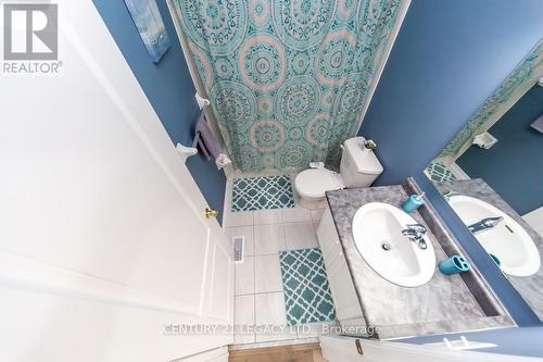 28 Oakins Lane, Ajax, ON - Indoor Photo Showing Bathroom