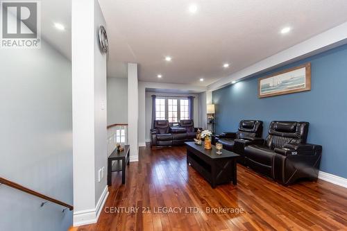 28 Oakins Lane, Ajax, ON - Indoor