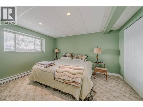 6410 Fox Crescent, Green Lake, BC - Indoor Photo Showing Bedroom