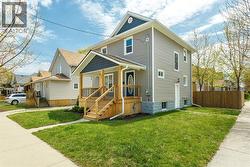 401 DEVINE STREET Sarnia, ON N7T 1V6