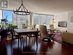 601 - 110 BLOOR STREET W  Toronto, ON M5S 2W7