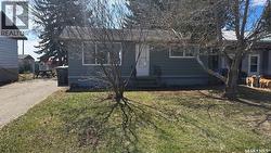 713 PROSPECT AVENUE Oxbow, SK S0C 2B0