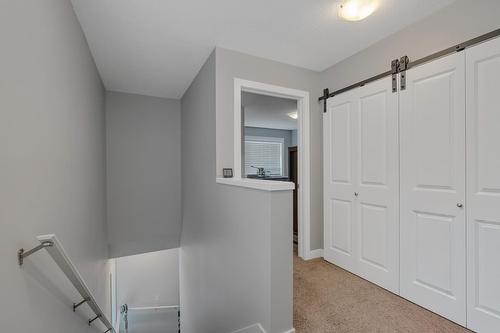 10104  122 Ave Nw, Edmonton, AB - Indoor Photo Showing Other Room