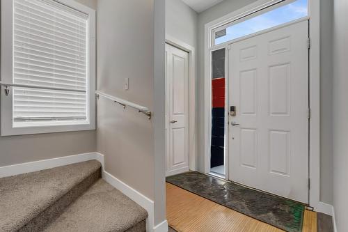 10104  122 Ave Nw, Edmonton, AB - Indoor Photo Showing Other Room