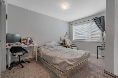 10104  122 Ave Nw, Edmonton, AB - Indoor Photo Showing Bedroom