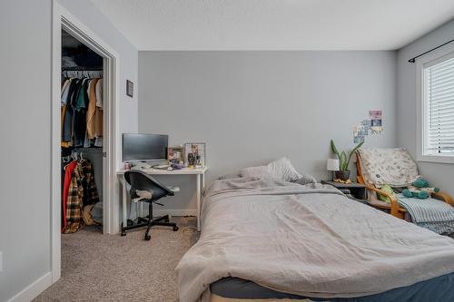 10104  122 Ave Nw, Edmonton, AB - Indoor Photo Showing Bedroom