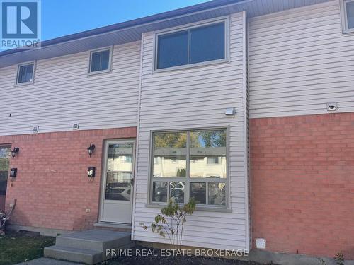 31 - 135 BELMONT DRIVE  London South (South O), ON N6J 4J3