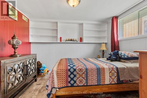 8 Parkview Drive, St. Thomas, ON - Indoor Photo Showing Bedroom