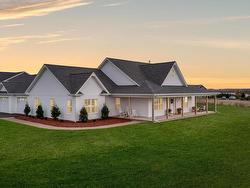 8 MacNeill Avenue  Clyde River, PE C0A 1H1