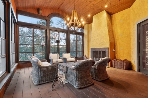 Living Room - 1015 Ch. Cochrane, Mont-Tremblant, QC - 