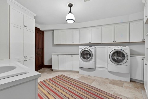 Laundry - 1015 Ch. Cochrane, Mont-Tremblant, QC - Indoor Photo Showing Laundry Room