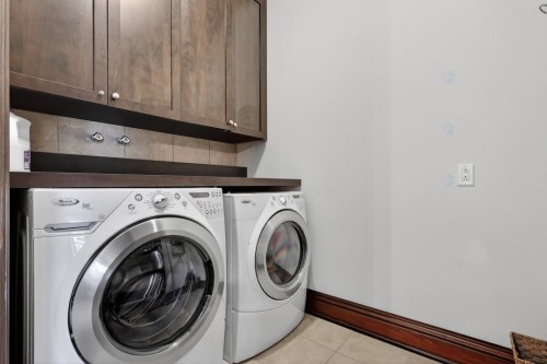 Laundry - 1015 Ch. Cochrane, Mont-Tremblant, QC - Indoor Photo Showing Laundry Room