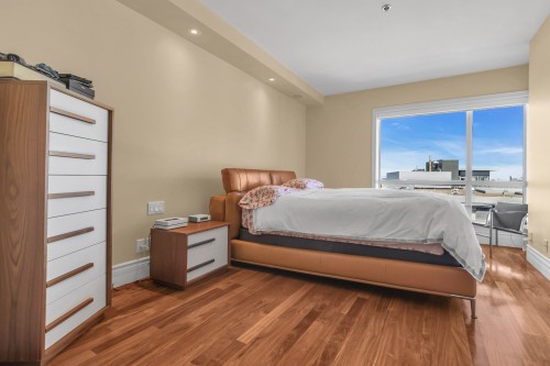 Master Bedroom - 702-24 Ch. Bates, Montréal (Outremont), QC - Indoor Photo Showing Bedroom