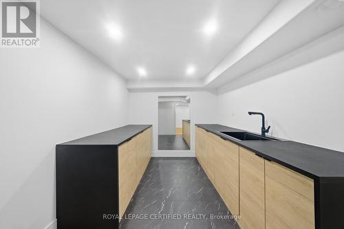 590 Barton Street E, Hamilton, ON 