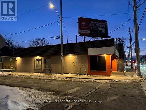 590 Barton Street E, Hamilton, ON 