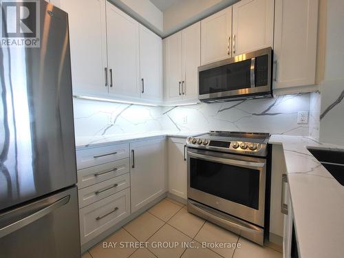 3608 - 50 Absolute Avenue, Mississauga, ON - Indoor Photo Showing Kitchen With Stainless Steel Kitchen